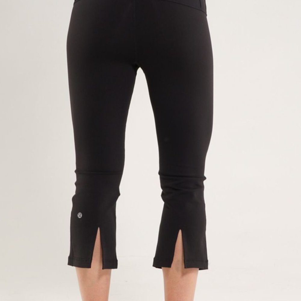 Lululemon Tadasana Slit Crop